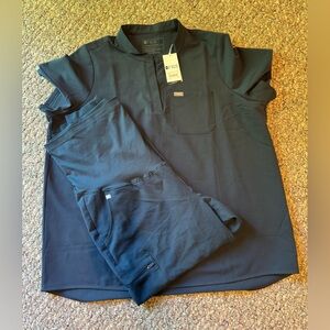 Figs maternity NWT scrub top and pants XXL